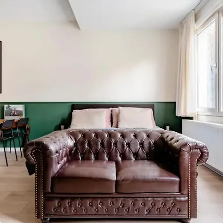 Apartment Very Convenient Near Center